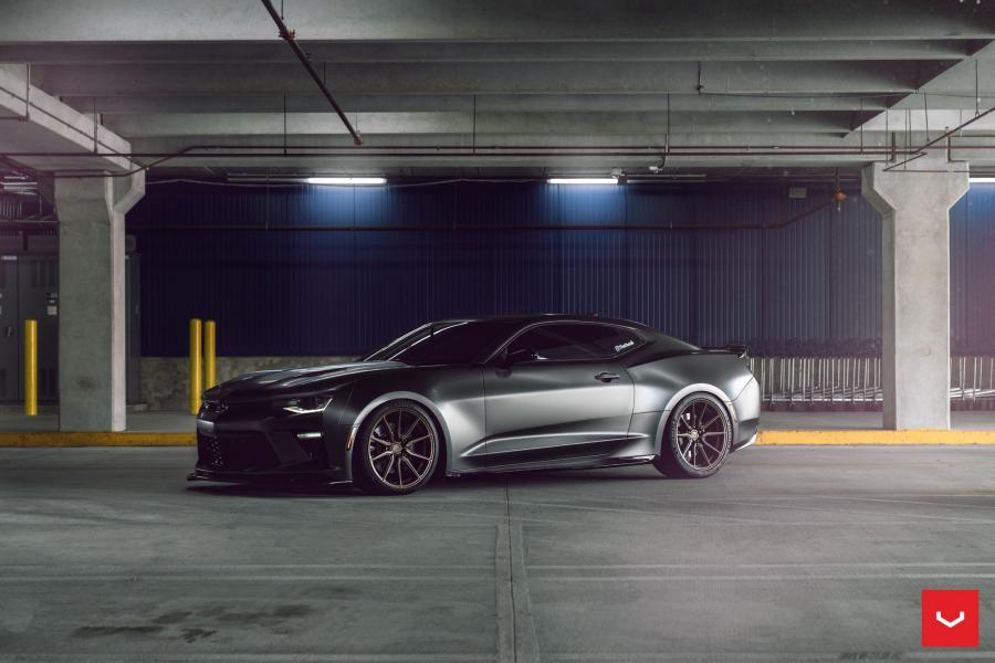  Chevrolet Camaro on Vossen Wheels (HF-3) 2019 года  (фото 9 из 16)